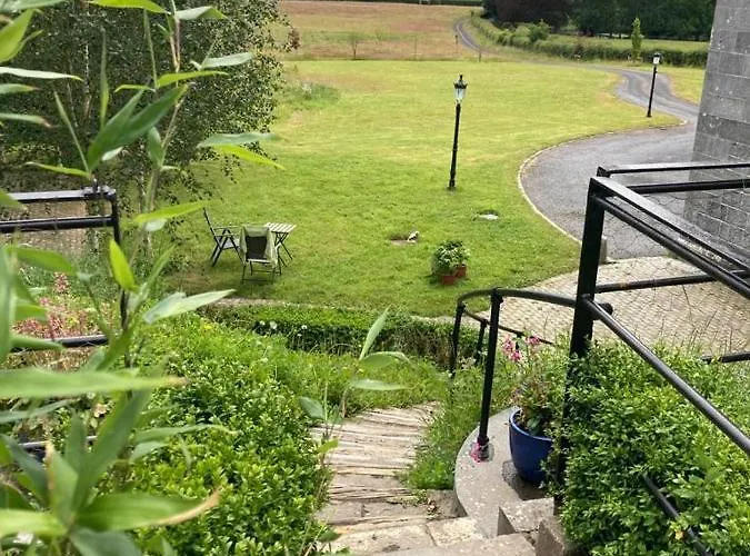 Holly Hut Shepherds Hut Jenkinstown Park